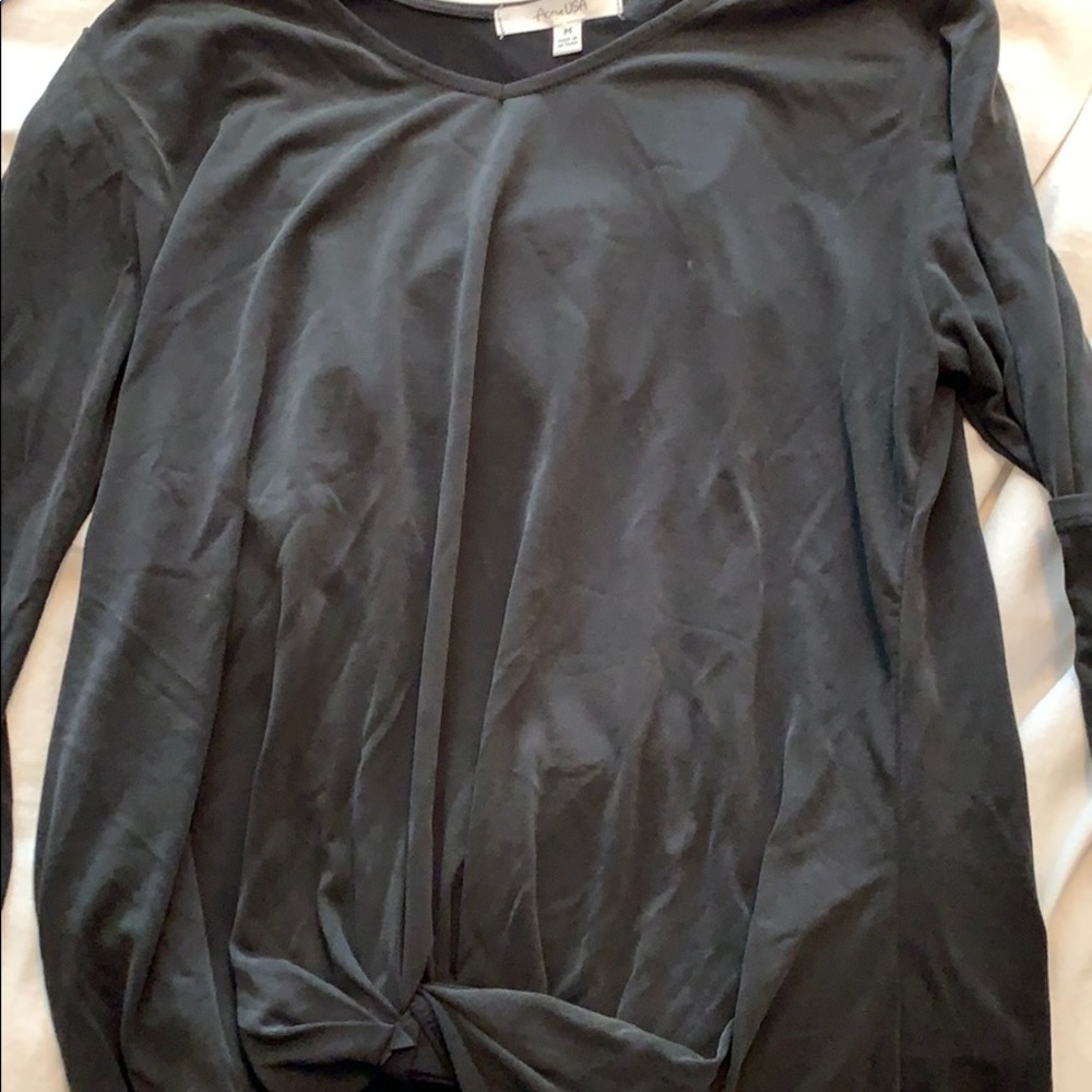 Long sleeve twist top